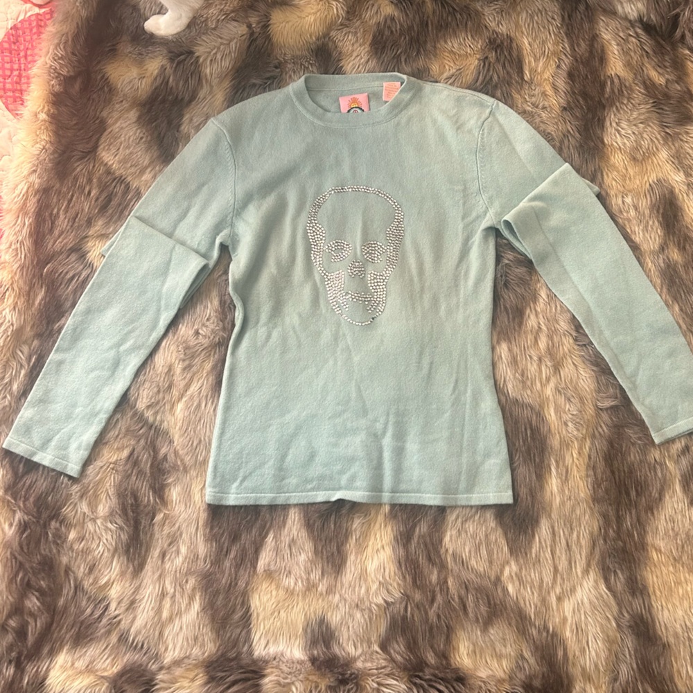EVOLVE 100% CASHMERE Mint Green Long-Sleeve Tee with Rhinestone Skull